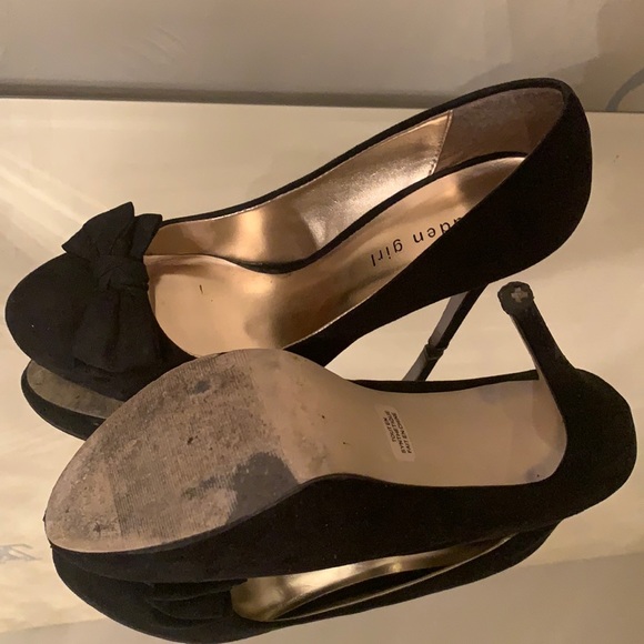 Madden Girl Suede Bow Heels - Picture 3 of 3
